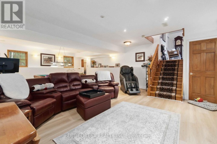 Photo 17 at 4396 WELLINGTON Road 32, Cambridge