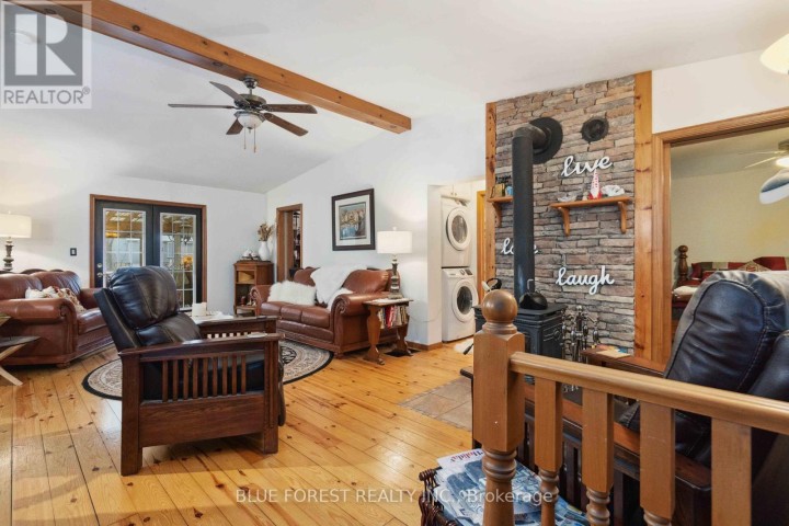 Photo 9 at 4396 WELLINGTON Road 32, Cambridge