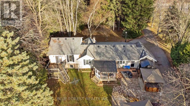 Photo 4 at 4396 WELLINGTON Road 32, Cambridge