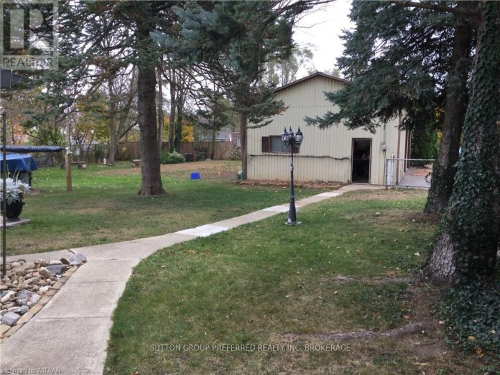 Photo 12 at 301 Mill Street, Woodstock - South, Woodstock