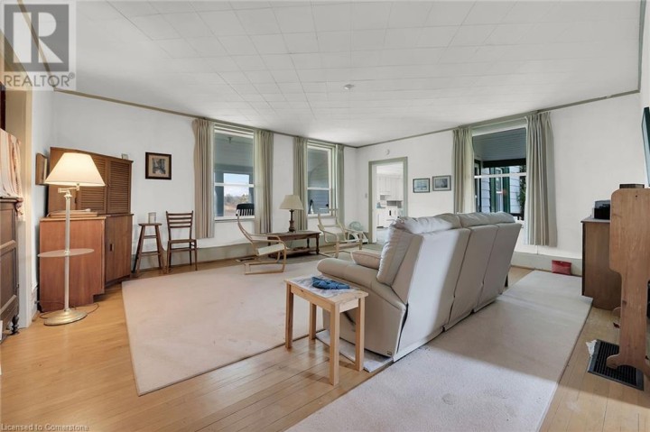 Photo 9 at 521 Baptist Church Road, Brantford