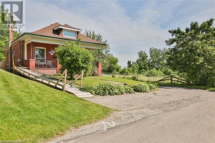 Photo 1 at 5 Cloverdale Avenue, Brantford