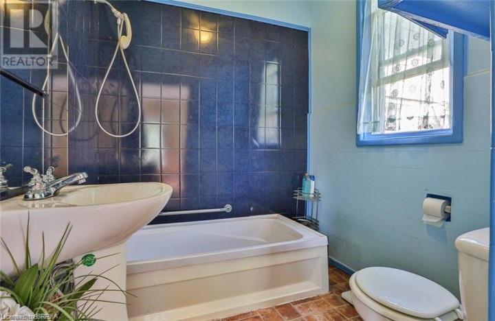 Photo 10 at 5 Cloverdale Avenue, Brantford