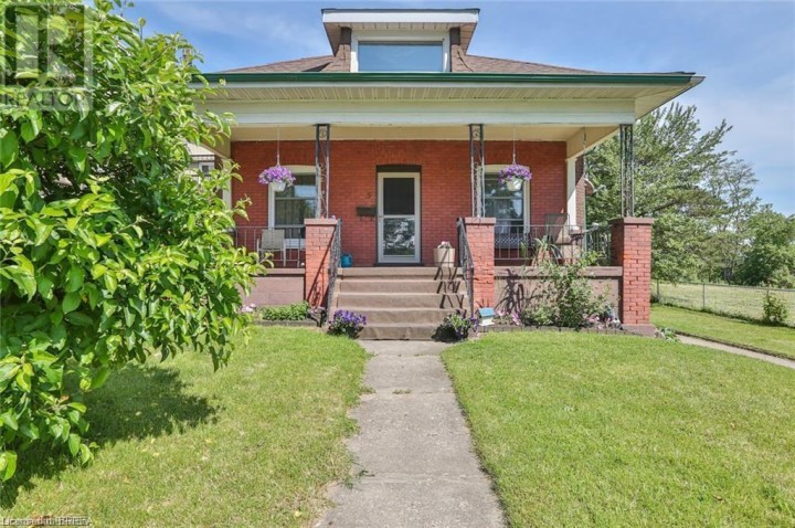 Photo 2 at 5 Cloverdale Avenue, Brantford