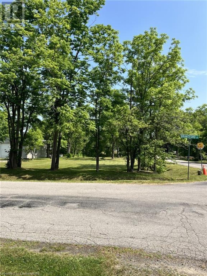 Photo 2 at 5 S Centre Street S, Middleport / Onondaga, Brantford