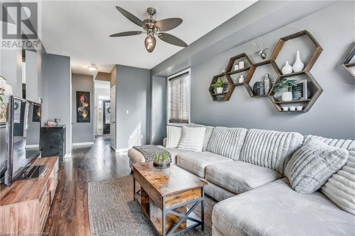 Photo 11 at 100 CHESTER Drive 16, Cambridge