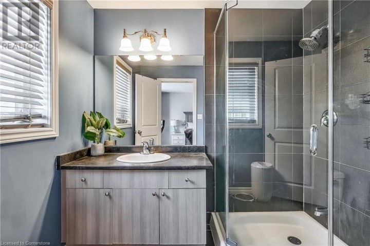 Photo 22 at 100 CHESTER Drive 16, Cambridge