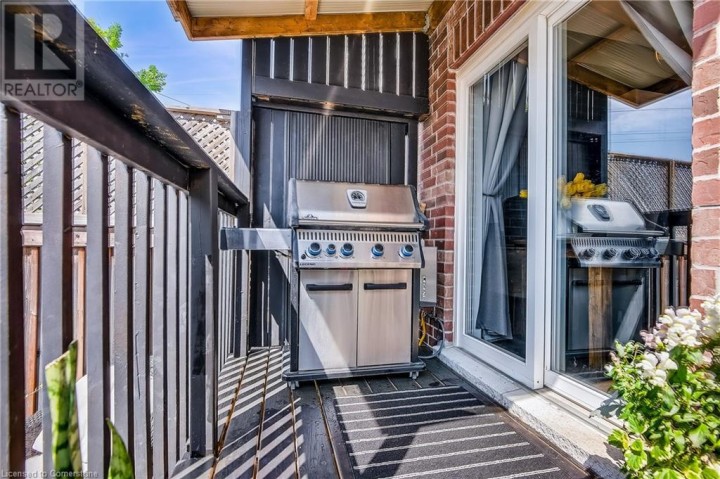 Photo 29 at 100 CHESTER Drive 16, Cambridge