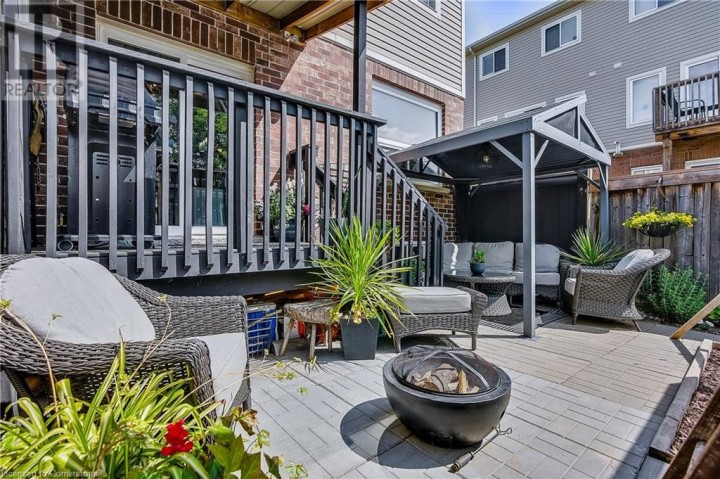 Photo 32 at 100 CHESTER Drive 16, Cambridge