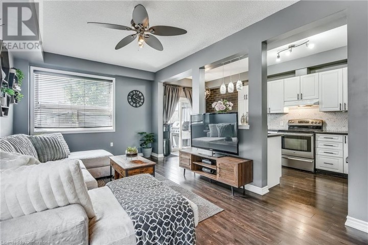 Photo 9 at 100 CHESTER Drive 16, Cambridge