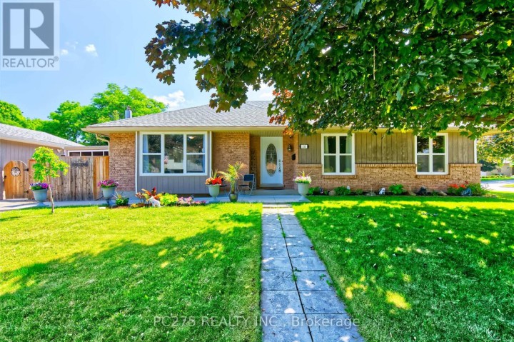 Photo 1 at 135 Kent Street, Cambridge