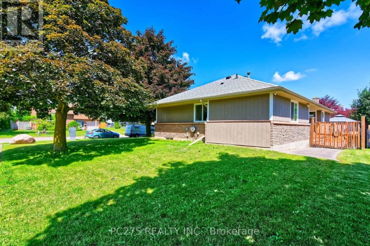 Photo 4 at 135 Kent Street, Cambridge