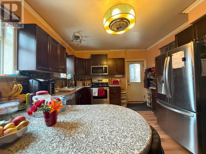 Photo 10 at 84 Port Street, Brantford