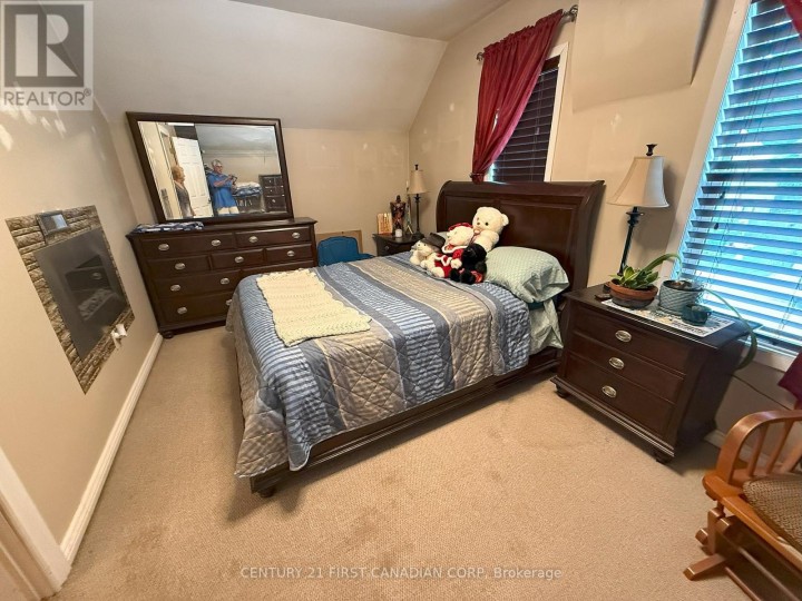 Photo 12 at 84 Port Street, Brantford