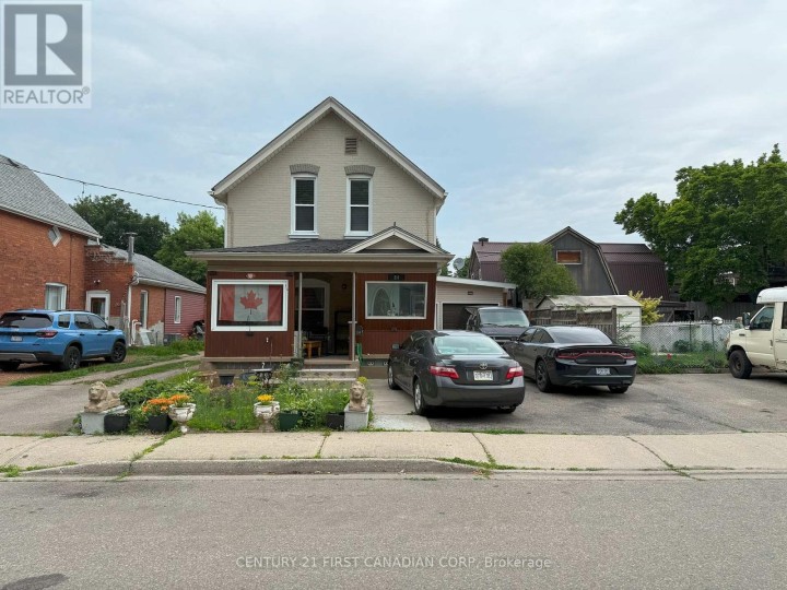 Photo 2 at 84 Port Street, Brantford