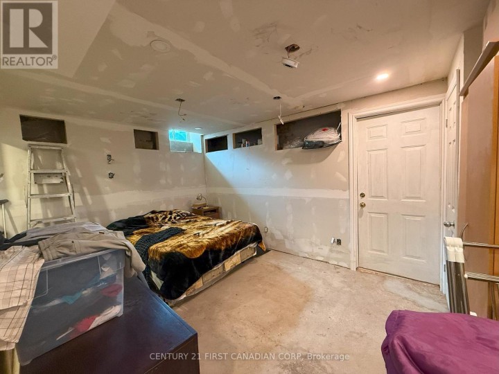 Photo 21 at 84 Port Street, Brantford