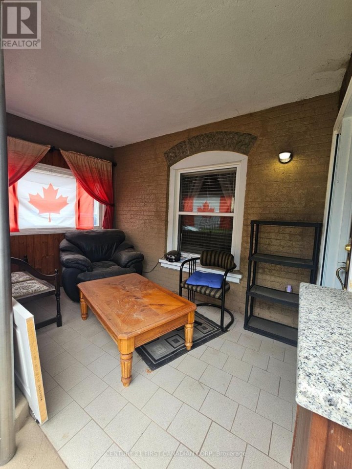 Photo 5 at 84 Port Street, Brantford