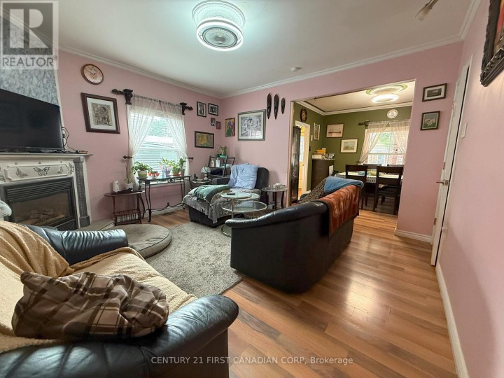 Photo 9 at 84 Port Street, Brantford