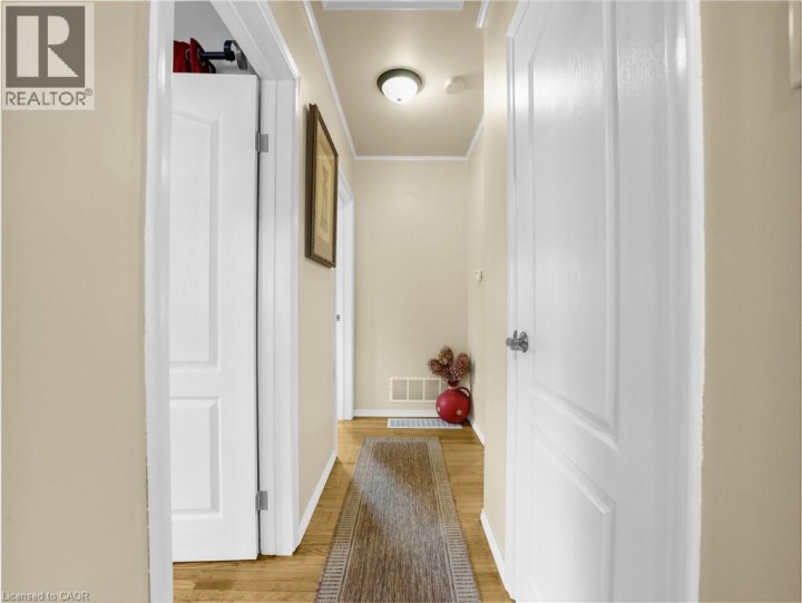 Photo 15 at 43 Rowanwood Avenue, Brantford