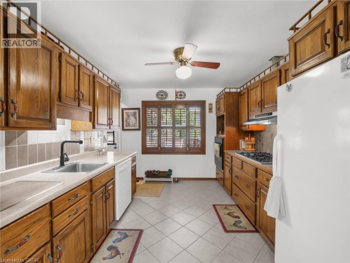 Photo 10 at 43 Rowanwood Avenue, Brantford