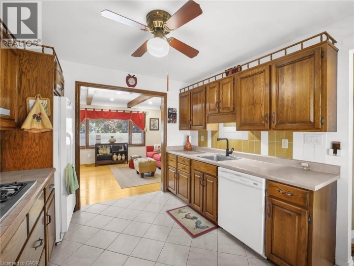 Photo 12 at 43 Rowanwood Avenue, Brantford