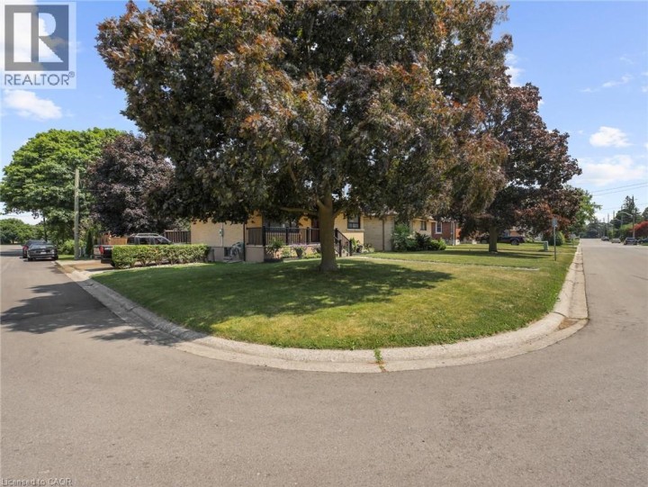 Photo 5 at 43 Rowanwood Avenue, Brantford