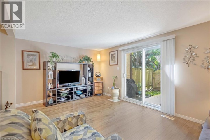 Photo 2 at 215 GLAMIS Road 40, Cambridge