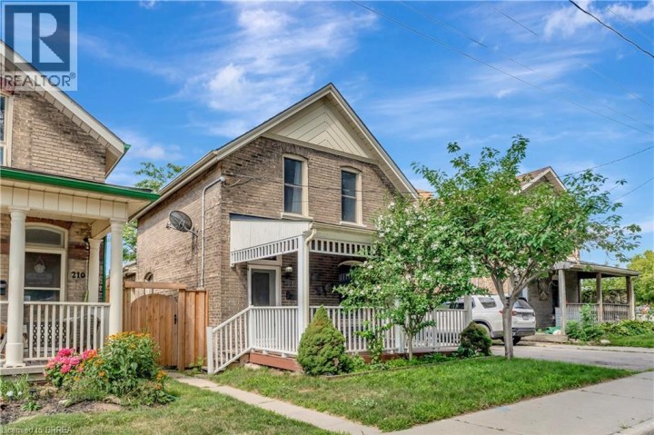 Photo 3 at 212 William Street, Brantford