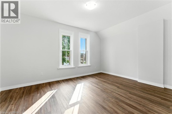 Photo 24 at 192 Brant Avenue, Brantford
