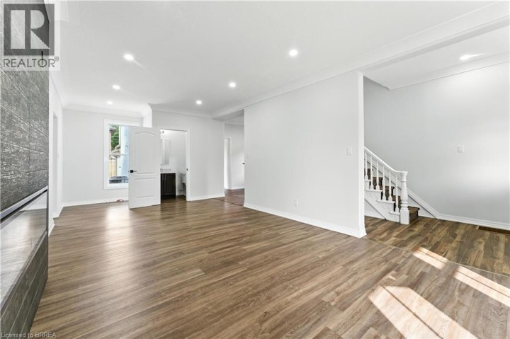 Photo 10 at 192 Brant Avenue, Brantford