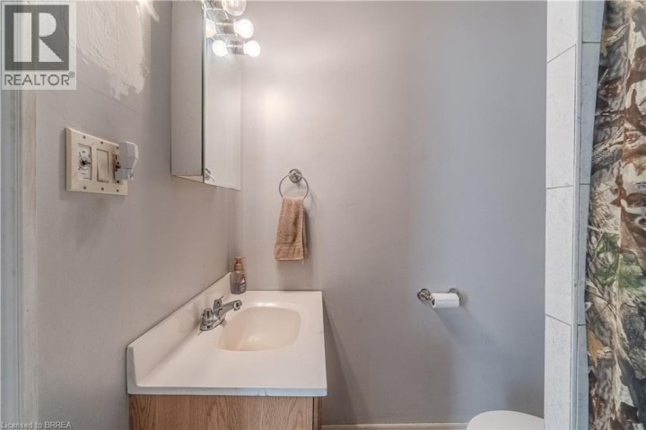 Photo 8 at 41 Stanley Street, Cambridge