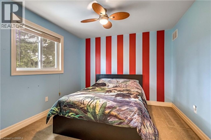 Photo 22 at 144 Glenwood Drive, Brantford