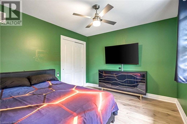 Photo 24 at 144 Glenwood Drive, Brantford