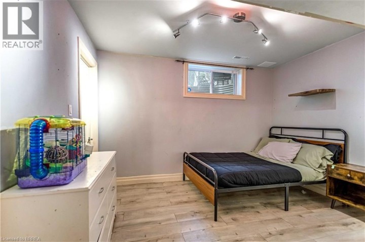 Photo 30 at 144 Glenwood Drive, Brantford