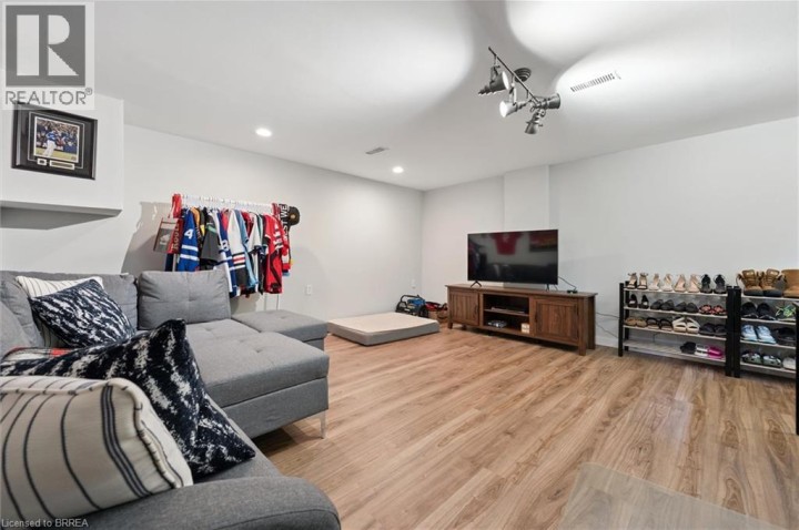 Photo 23 at 400 Odlum Drive, Woodstock Photo 23 at 400 Odlum Drive, Woodstock