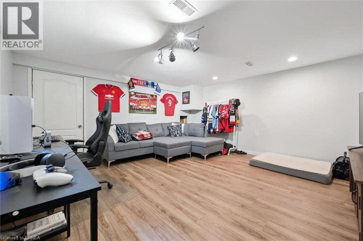 Photo 24 at 400 Odlum Drive, Woodstock Photo 24 at 400 Odlum Drive, Woodstock