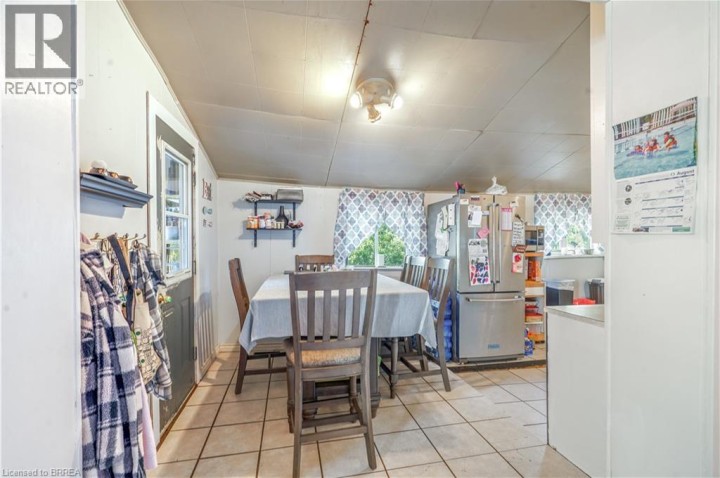 Photo 13 at 327 Sheridan Street, Brantford