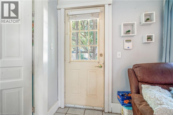Photo 8 at 327 Sheridan Street, Brantford