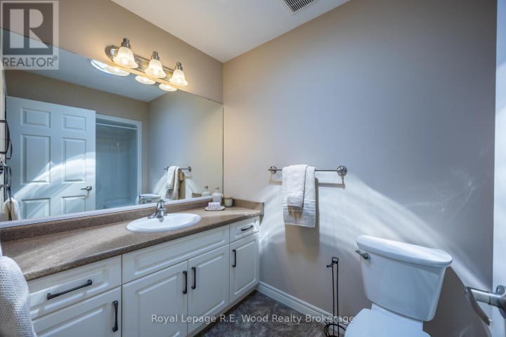 Photo 8 at 42 Hogarth Drive, Tillsonburg Photo 8 at 42 Hogarth Drive, Tillsonburg