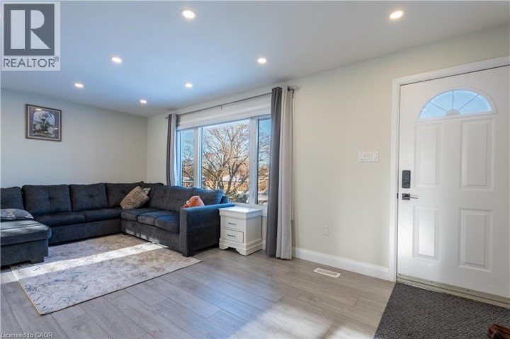 Photo 10 at 936 Alice Street, Woodstock