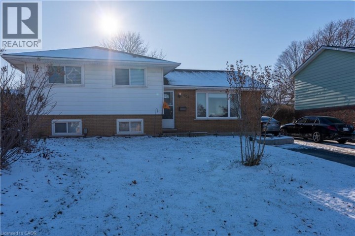 Photo 3 at 936 Alice Street, Woodstock