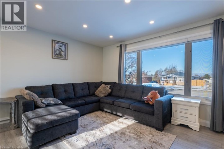 Photo 11 at 936 Alice Street, Woodstock