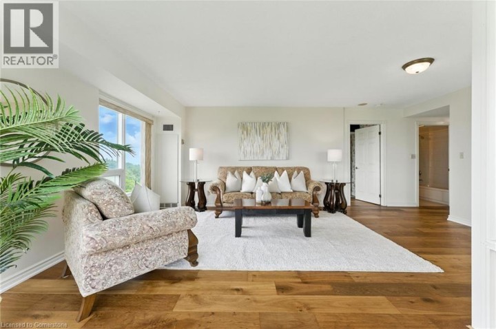 Photo 9 at 237 KING Street W 1104, Cambridge