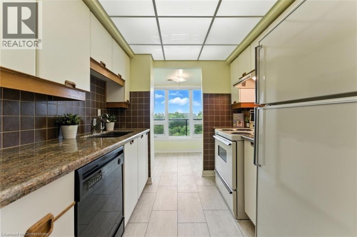 Photo 20 at 237 KING Street W 1104, Cambridge