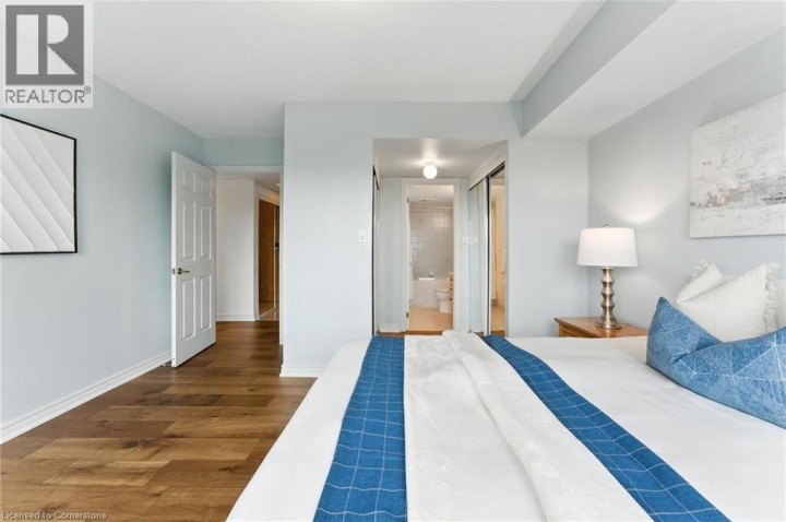 Photo 22 at 237 KING Street W 1104, Cambridge