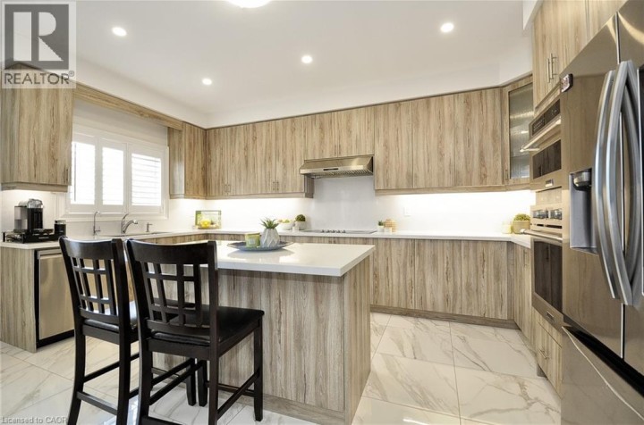 Photo 10 at 81 Attwater Drive, Cambridge