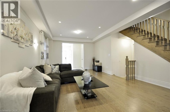 Photo 5 at 81 Attwater Drive, Cambridge