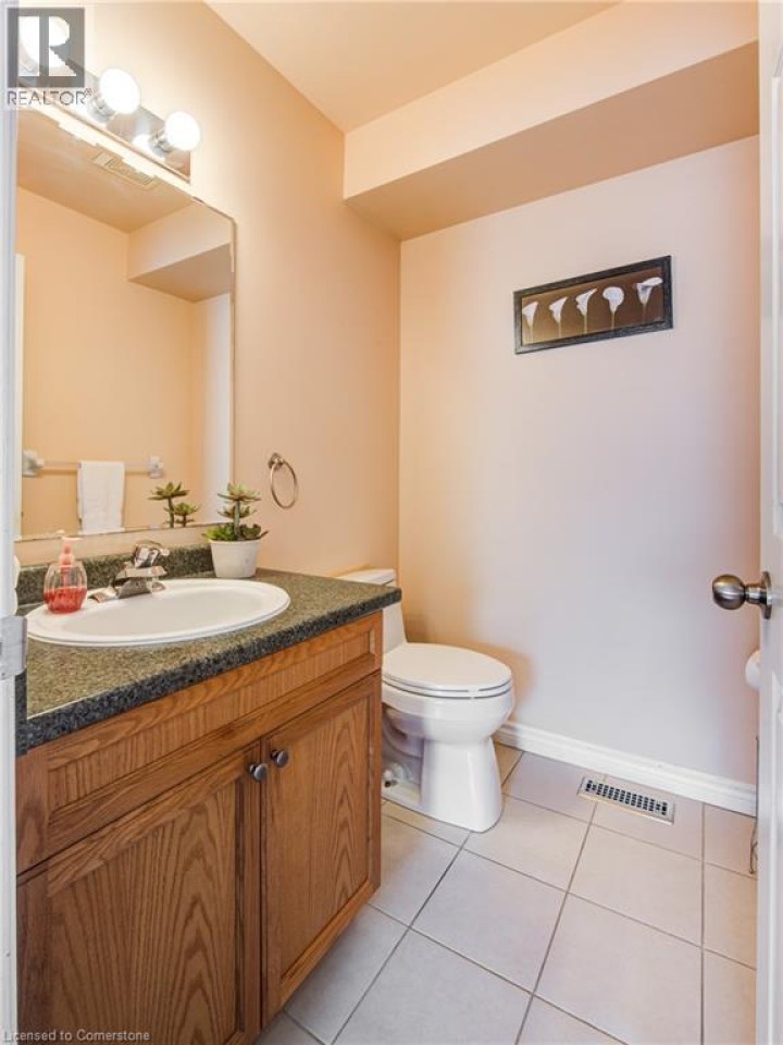 Photo 7 at 541 Alberta Avenue, Woodstock