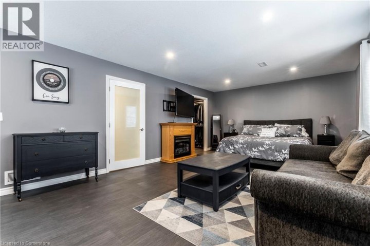 Photo 33 at 75 Sekura Crescent, Cambridge