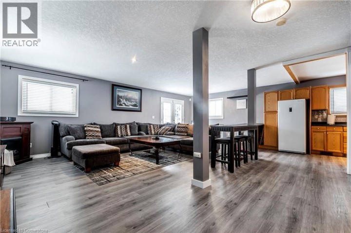 Photo 21 at 75 Sekura Crescent, Cambridge